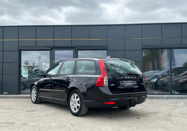 Volvo V50 cena 17900 przebieg: 250000, rok produkcji 2009 z Polanica-Zdrój małe 352